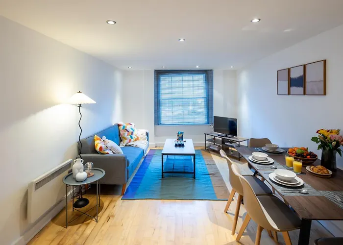 Central Flat-2Bedrooms-2Bath-By Fabaccommodation